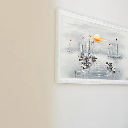 Pool View - Diamond Hill & By Pikhost Apartament *