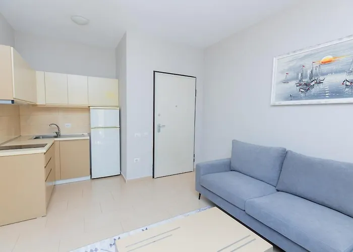 Pool View - Diamond Hill & By Pikhost Vlorë