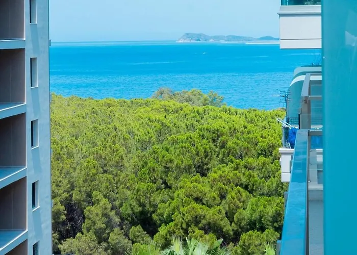 Pool View - Diamond Hill & By Pikhost * Vlorë