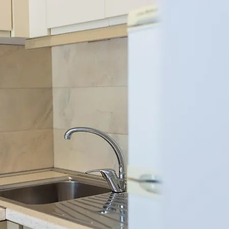 Daire Pool View - Diamond Hill & By Pikhost *