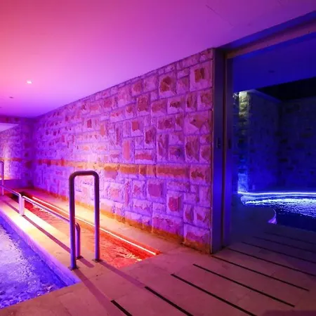 Pool View - Diamond Hill & By Pikhost *