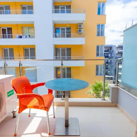 Daire Pool View - Diamond Hill & By Pikhost Avlonya