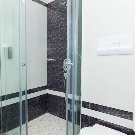 Pool View - Diamond Hill & By Pikhost *